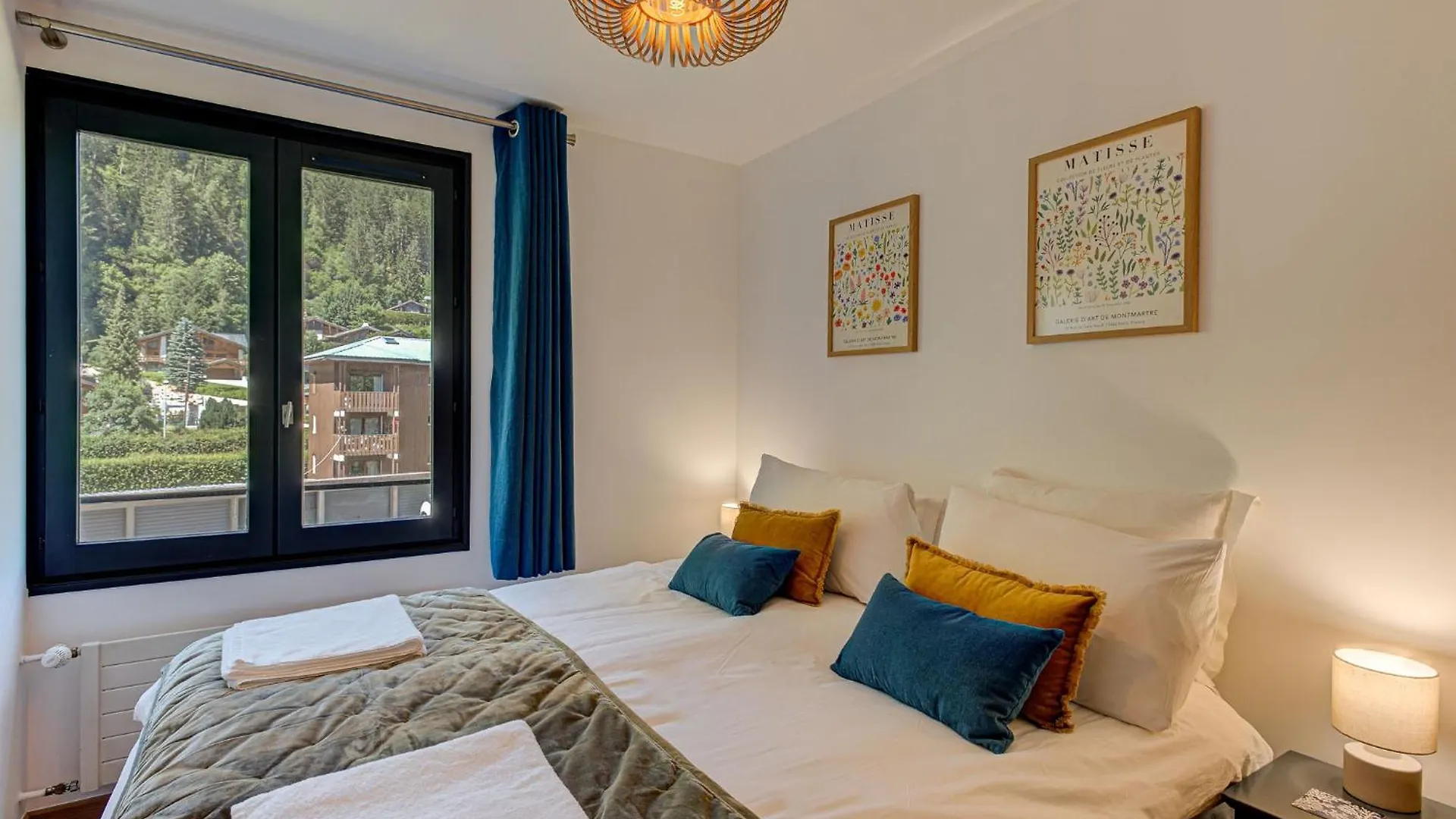 Apartment Cristal Des Glaces, Mont Blanc View, Alpes Travel, Sleeps 6 Chamonix
