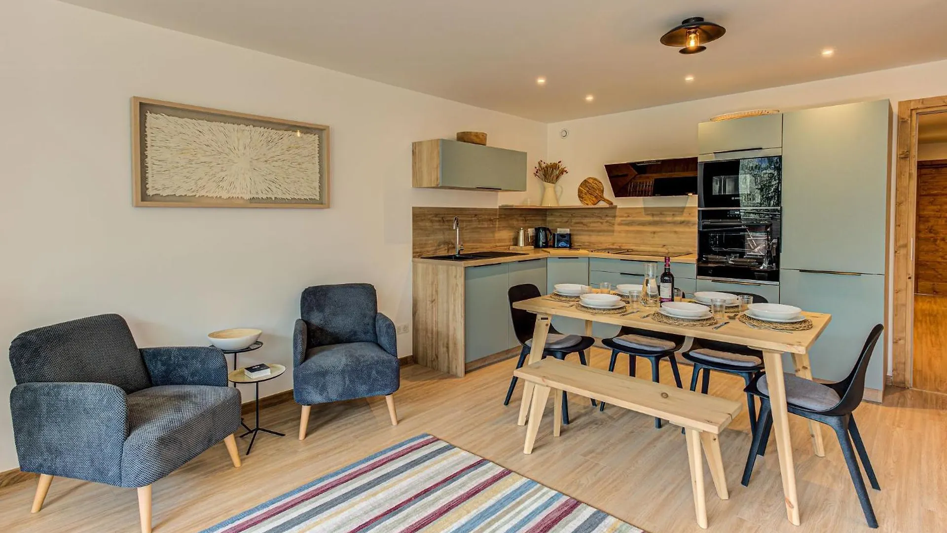 Apartment Cristal Des Glaces, Mont Blanc View, Alpes Travel, Sleeps 6 Chamonix