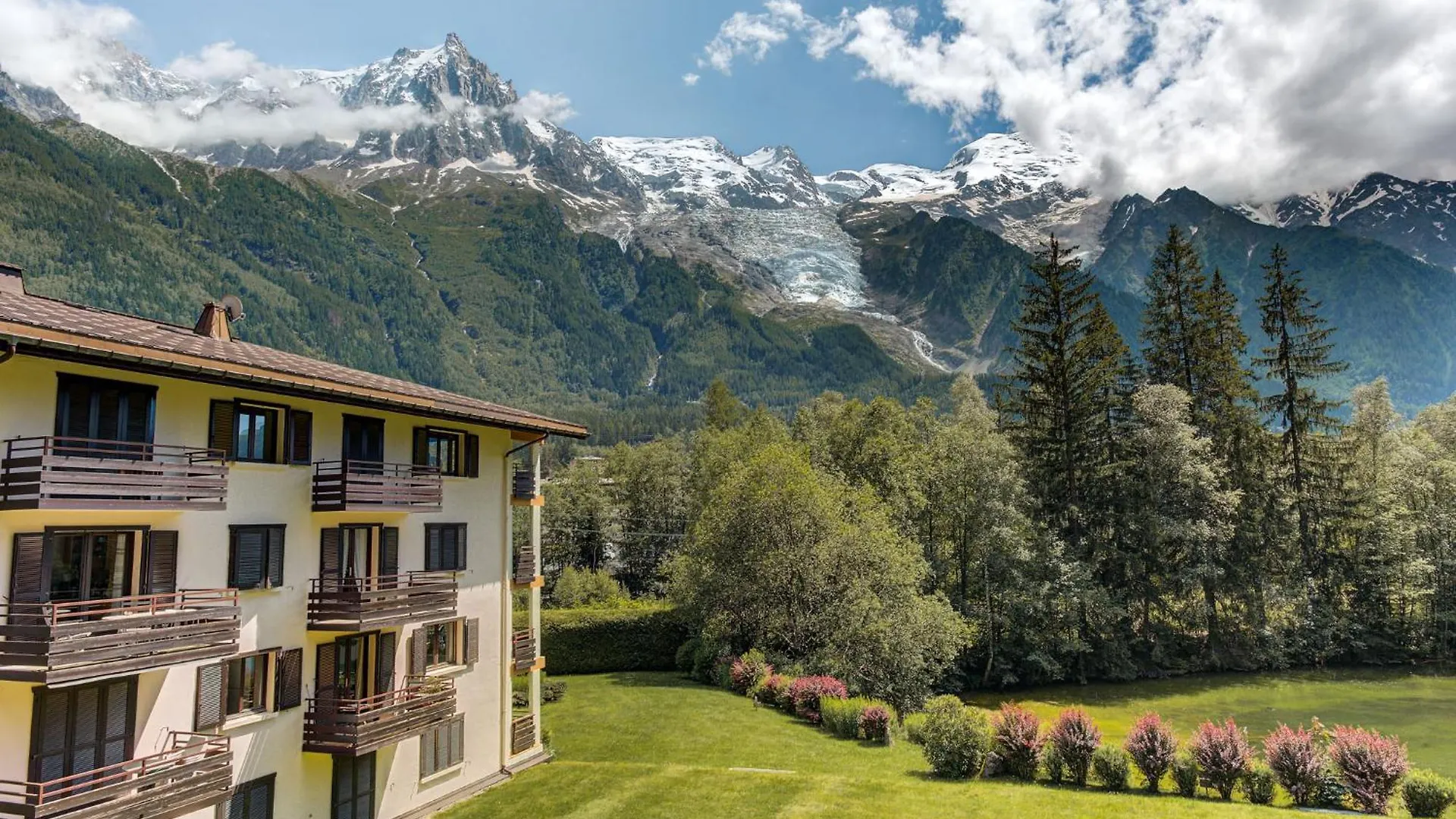 Apartment Cristal Des Glaces, Mont Blanc View, Alpes Travel, Sleeps 6 Chamonix 0*,  France
