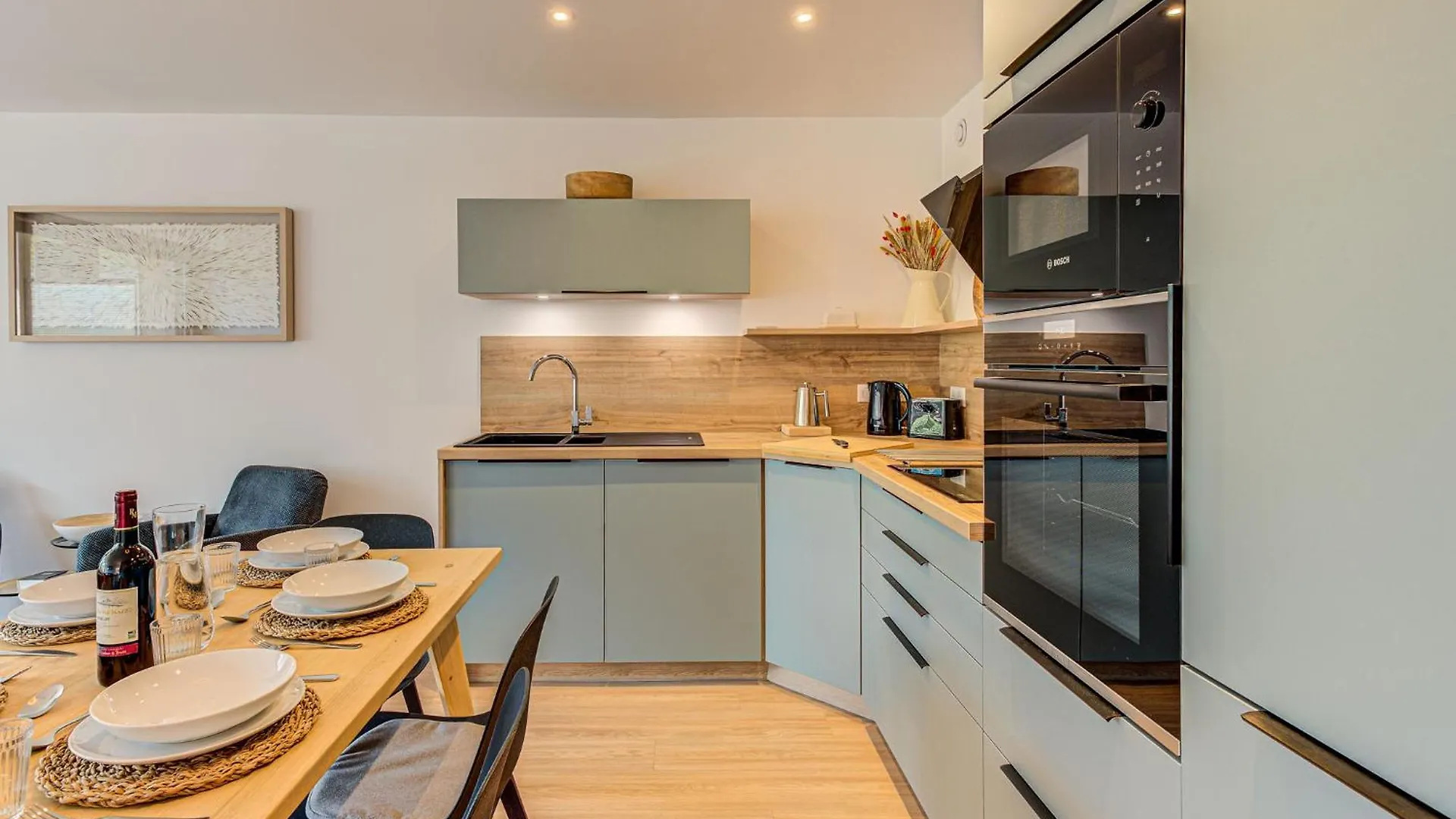 Apartment Cristal Des Glaces, Mont Blanc View, Alpes Travel, Sleeps 6 Chamonix