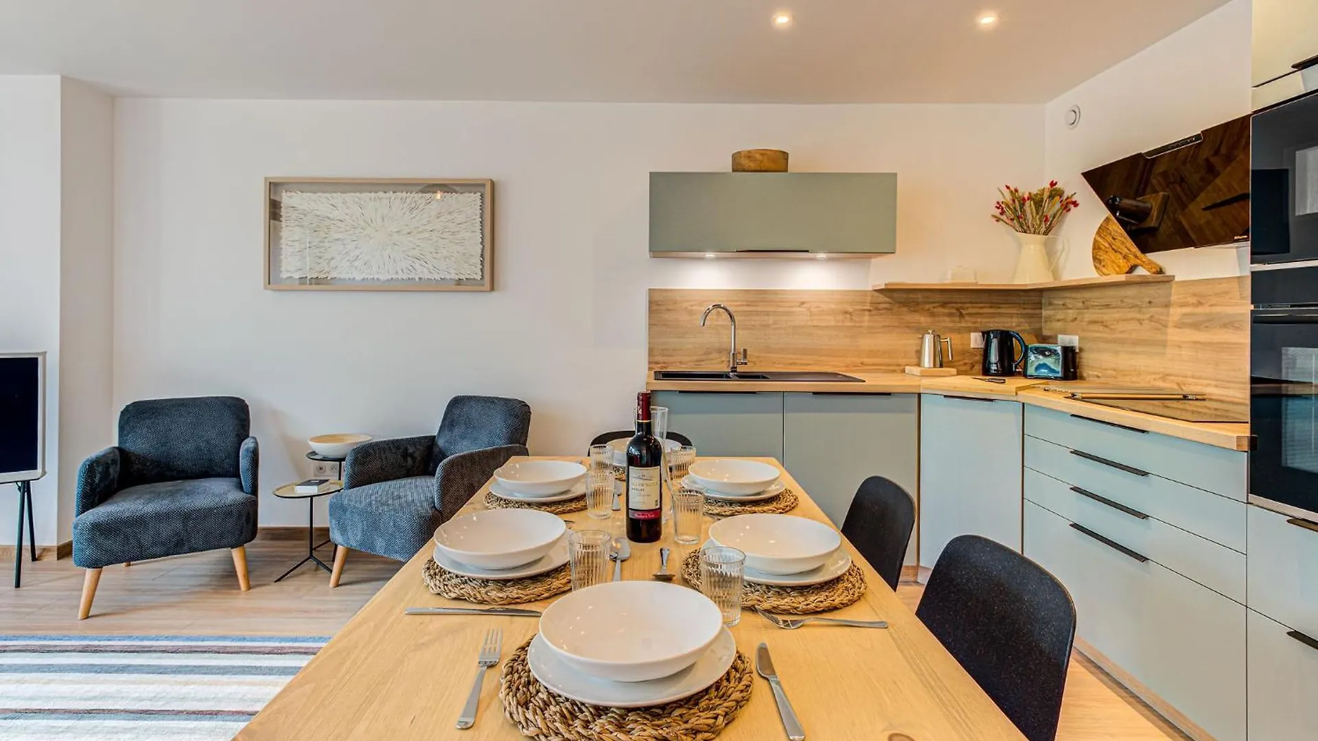 Apartment Cristal Des Glaces, Mont Blanc View, Alpes Travel, Sleeps 6 Chamonix