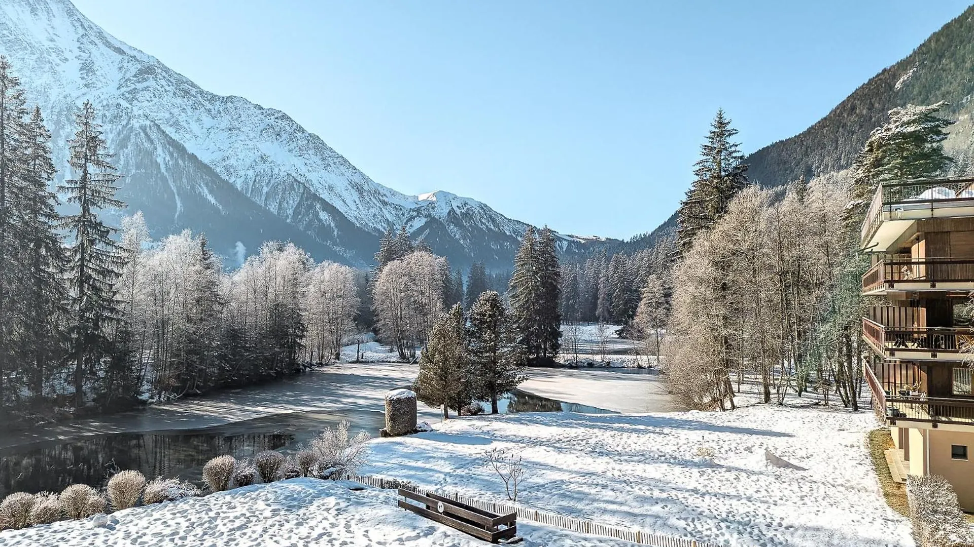 Apartment Cristal Des Glaces, Mont Blanc View, Alpes Travel, Sleeps 6 Chamonix